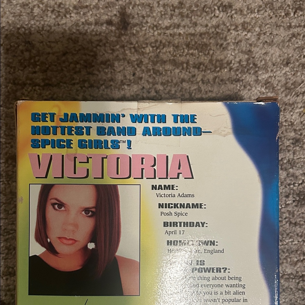 Sealed in box Spice Girls On Tour Doll - Picture 3 of 5